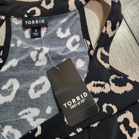 Torrid top - Picture 7 of 8